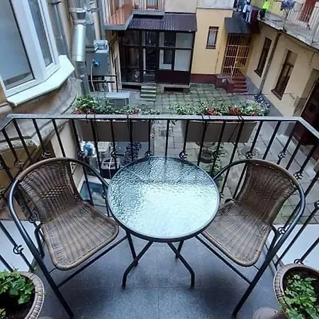 3 , Rohatyntsyv Street Apartment